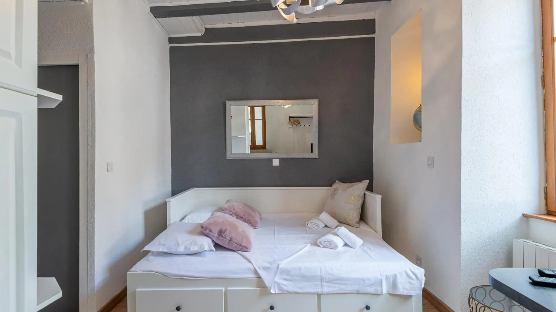 Apartman La Tour Medievale Au Centre Ville Annecy