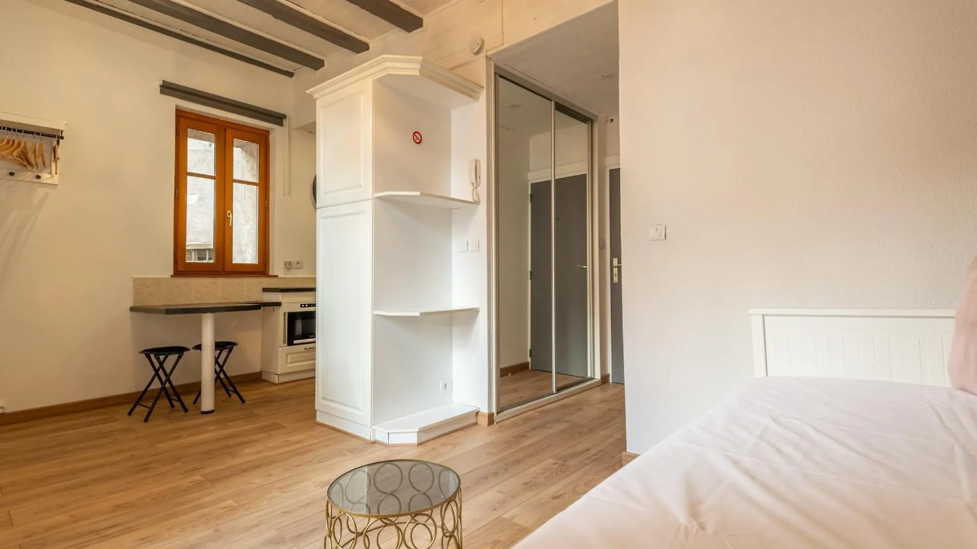 Apartman La Tour Medievale Au Centre Ville Annecy Franciaország